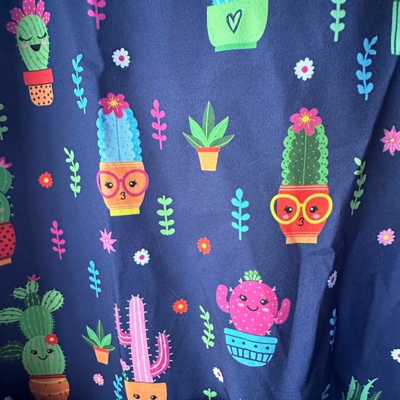 Scrubtop - Picture 3 of 3